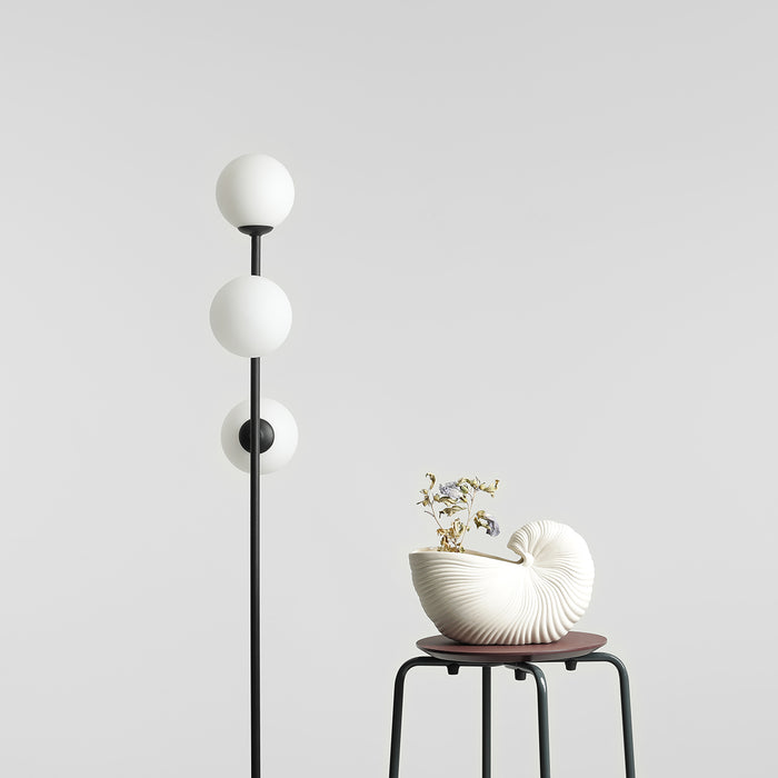 Lampadaire métal et globe en verre Libra H168 Noir - Aldex